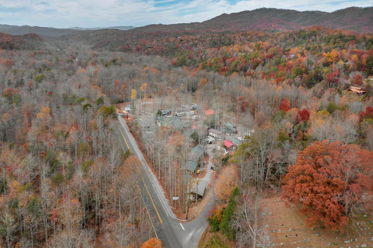 Arrow Creek Camp And Cabins Gatlinburg Exterior foto
