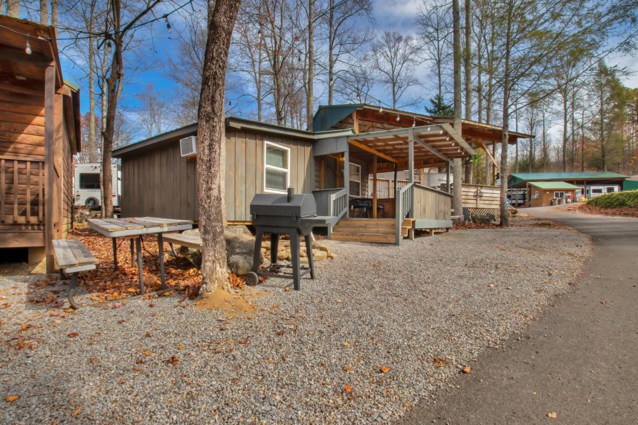 Arrow Creek Camp And Cabins Gatlinburg Exterior foto